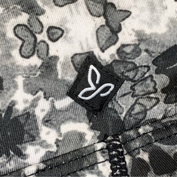 PrAna Roxanne Hydrobloom Capri Crop Leggings size M~NWOT$4.99 Ships! Made in USA - Picture 7 of 10